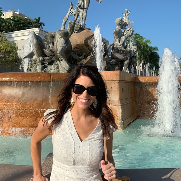 Meet your Posher, Adrienne - Picture 1 of 1